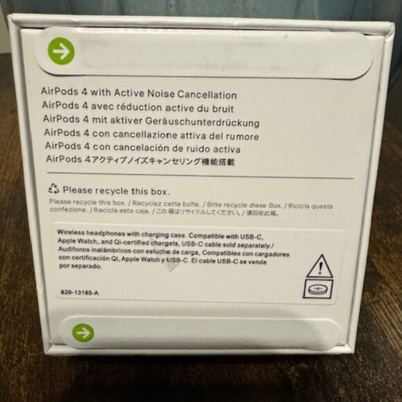 Apple AirPods 4 with Active Noise Cancellation - Picture 3 of 6